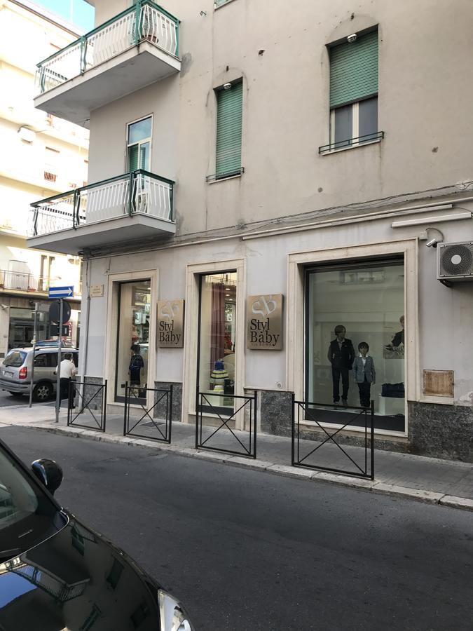 Donna Margharet Bed and Breakfast Crotone Exteriör bild