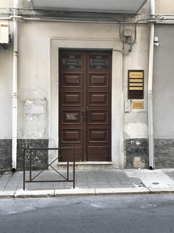 Donna Margharet Bed and Breakfast Crotone Exteriör bild