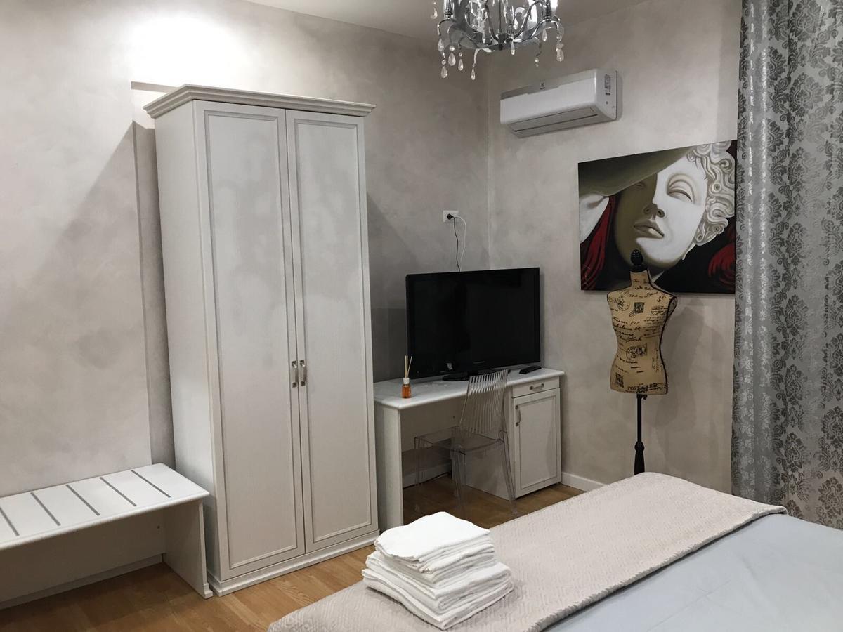 Donna Margharet Bed and Breakfast Crotone Exteriör bild