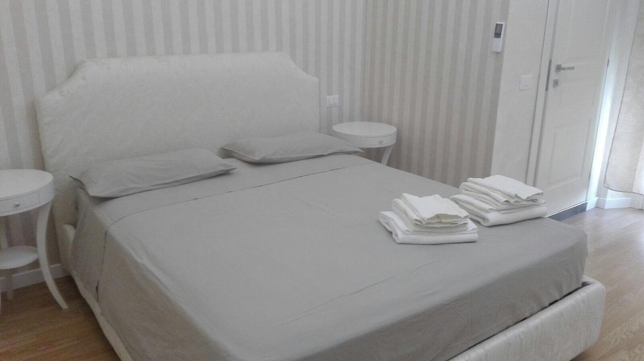 Donna Margharet Bed and Breakfast Crotone Exteriör bild